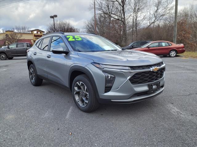 new 2025 Chevrolet Trax car, priced at $24,985