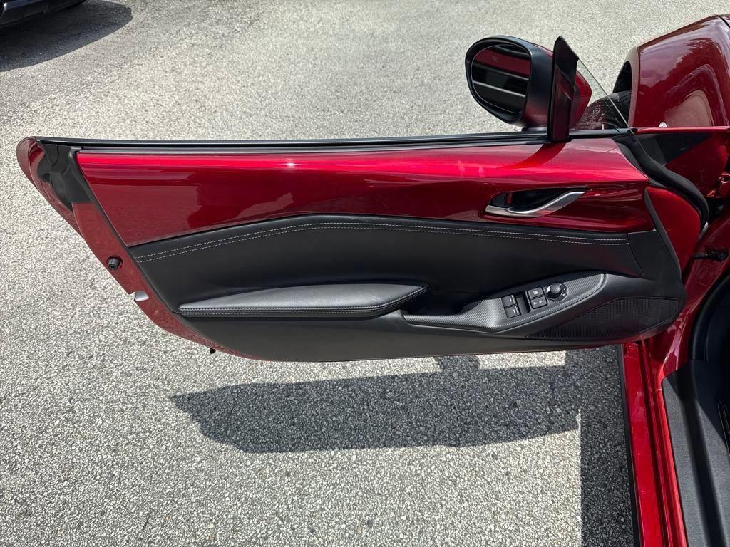 new 2025 Mazda MX-5 Miata RF car, priced at $36,831
