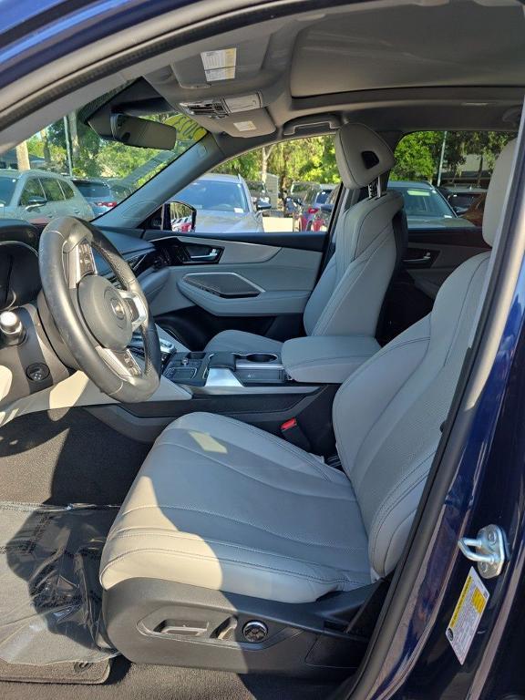 used 2023 Acura MDX car, priced at $37,899