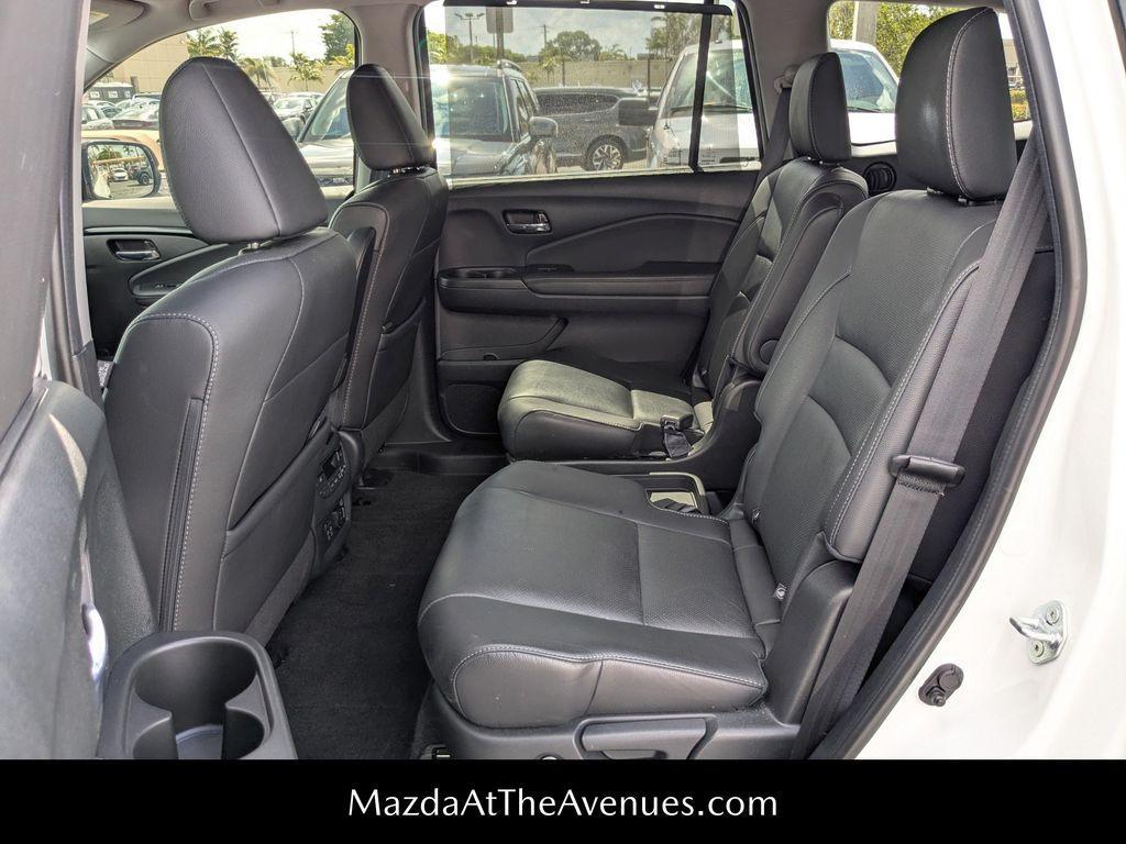 used 2022 Honda Pilot car, priced at $35,211