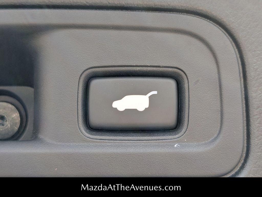 used 2022 Honda Pilot car, priced at $35,211