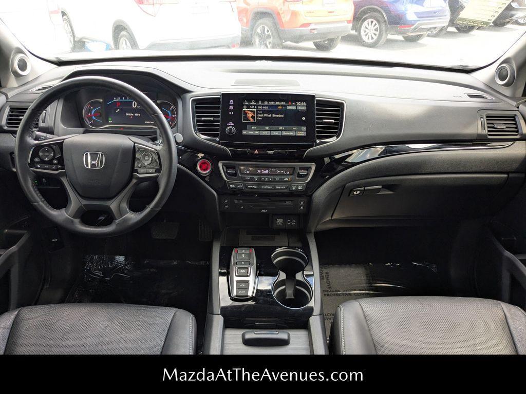 used 2022 Honda Pilot car, priced at $35,211