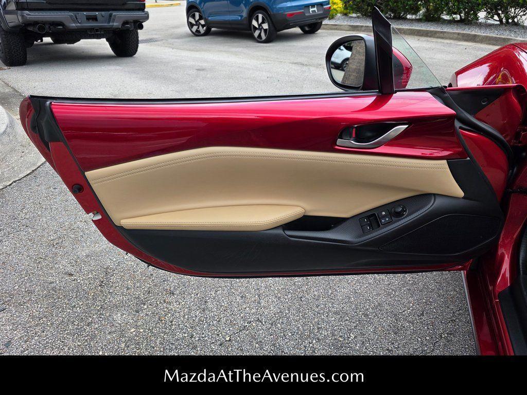 used 2020 Mazda MX-5 Miata RF car, priced at $23,133