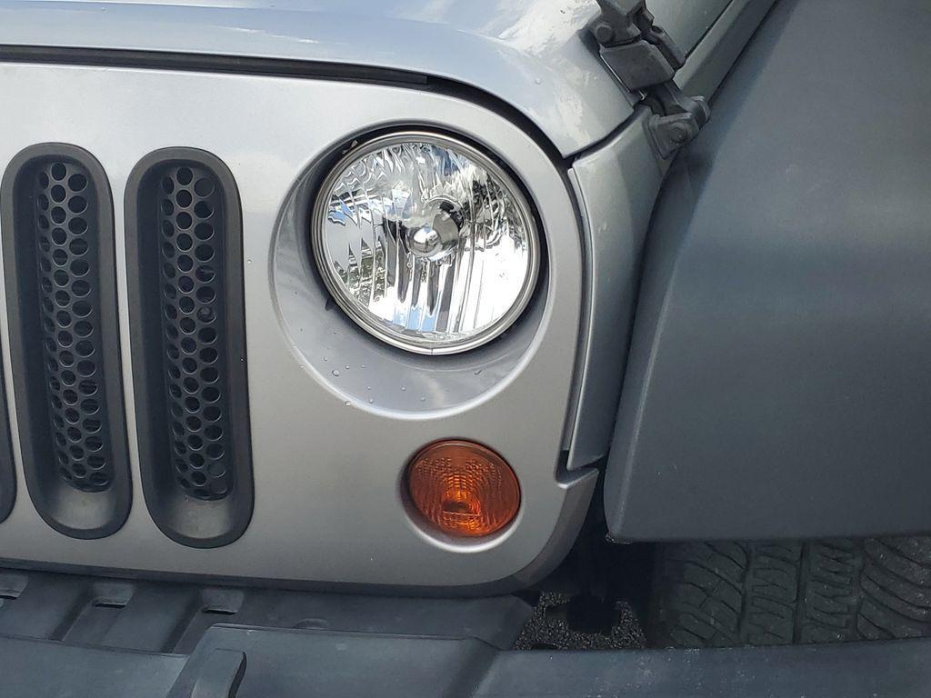 used 2013 Jeep Wrangler Unlimited car, priced at $15,800