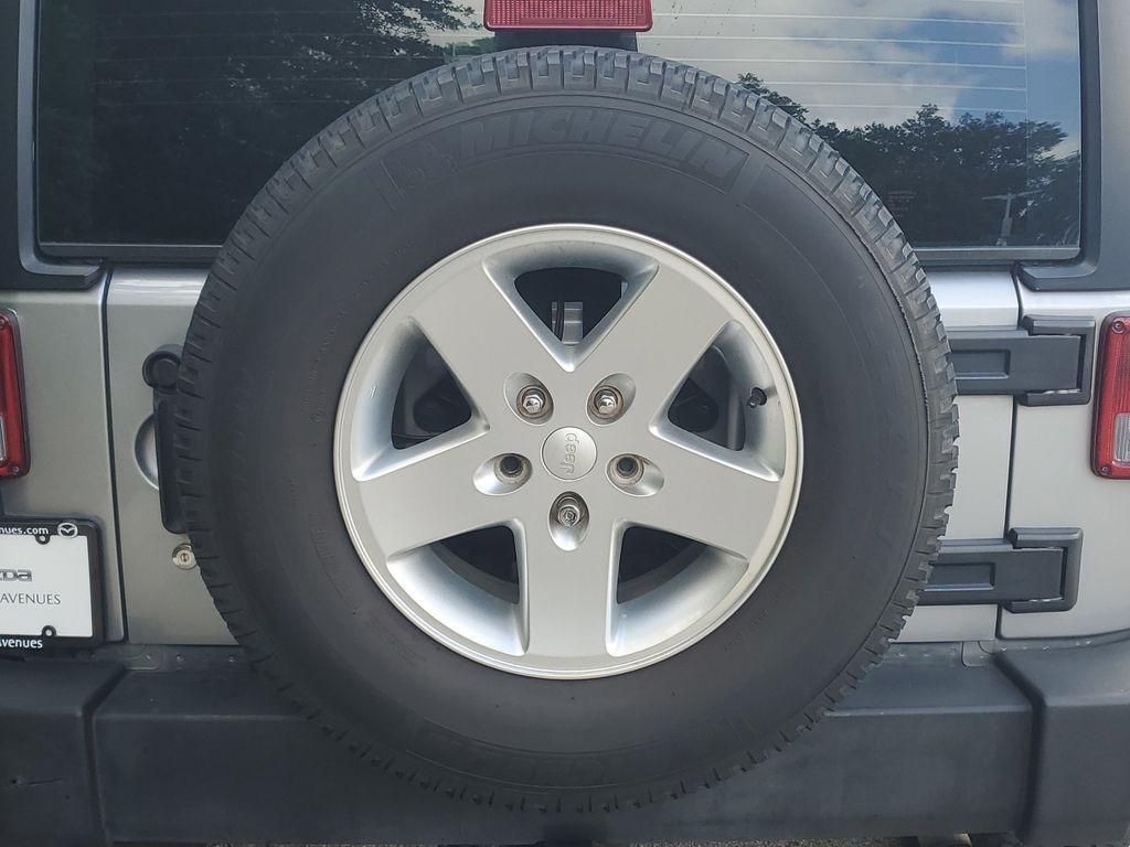 used 2013 Jeep Wrangler Unlimited car, priced at $15,800