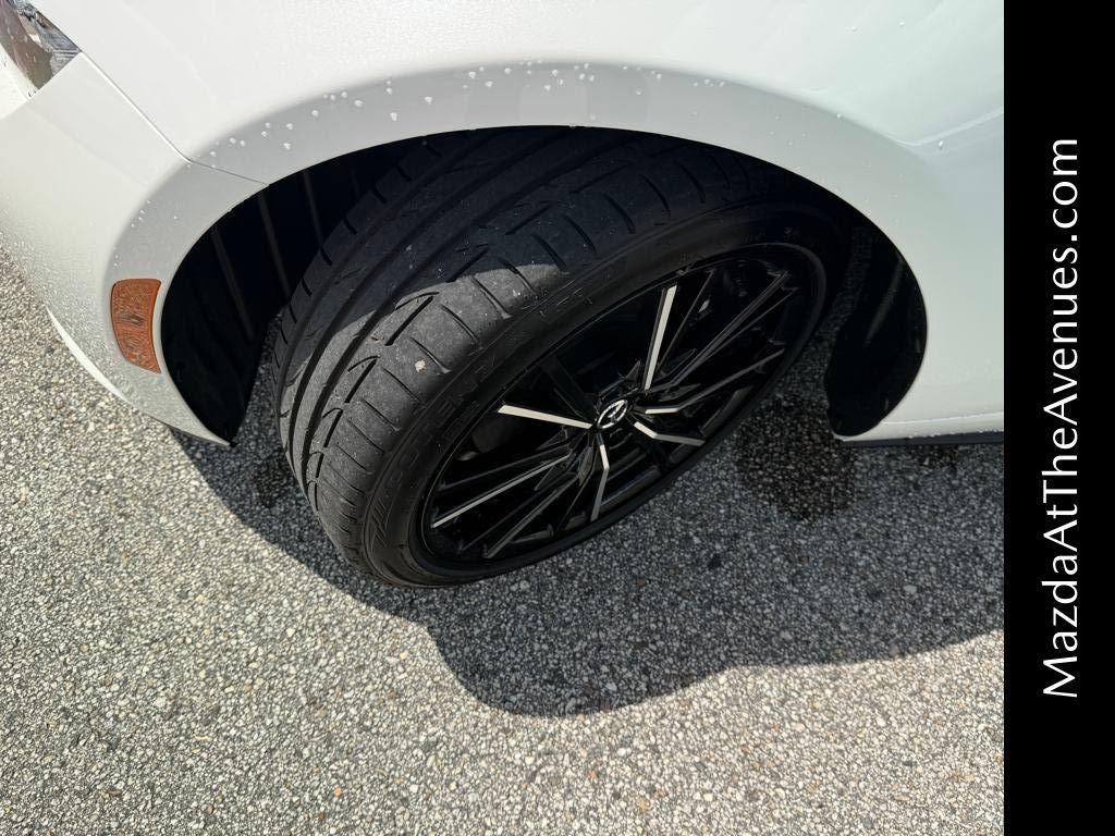 new 2025 Mazda MX-5 Miata RF car, priced at $39,722