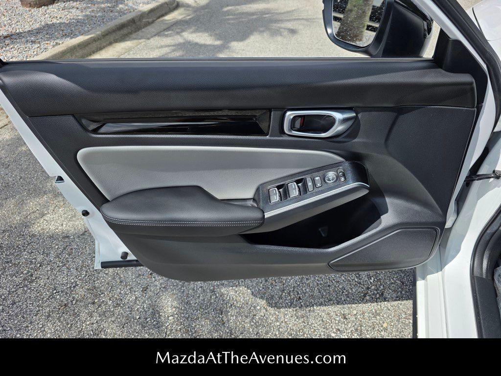 used 2025 Honda Civic Hybrid car, priced at $28,499