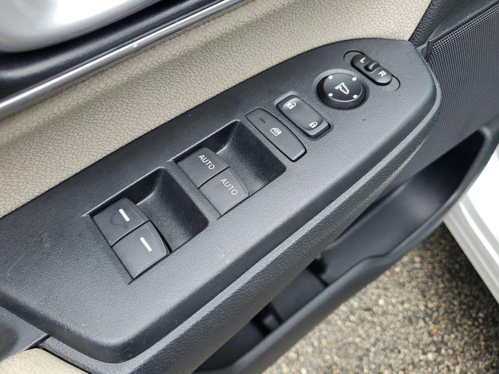 used 2020 Honda CR-V car, priced at $22,106