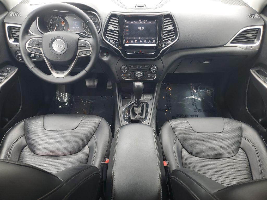 used 2019 Jeep Cherokee car, priced at $17,174