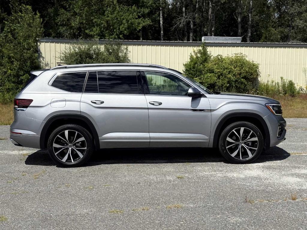 new 2026 Volkswagen Atlas car, priced at $54,070