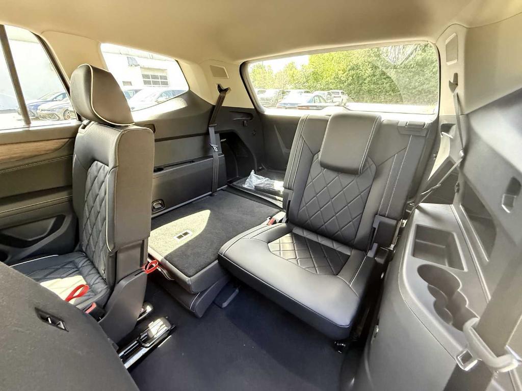 new 2026 Volkswagen Atlas car, priced at $54,070
