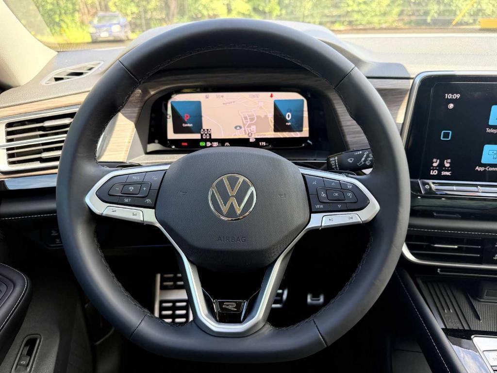 new 2026 Volkswagen Atlas car, priced at $54,070