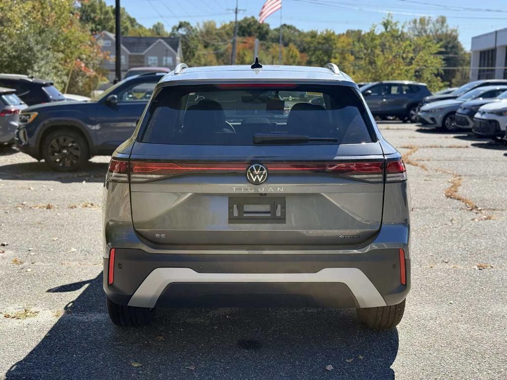 new 2025 Volkswagen Tiguan car, priced at $35,355