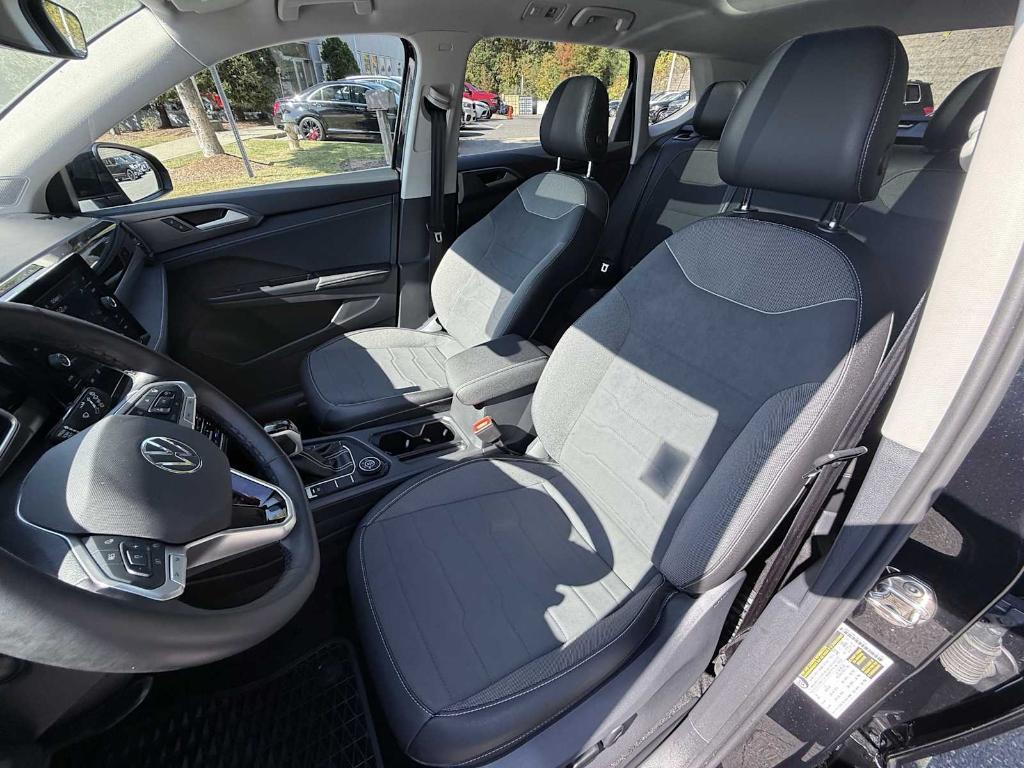 used 2025 Volkswagen Taos car, priced at $32,039