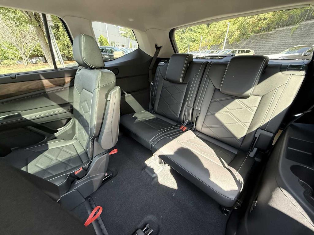 new 2026 Volkswagen Atlas car, priced at $47,605