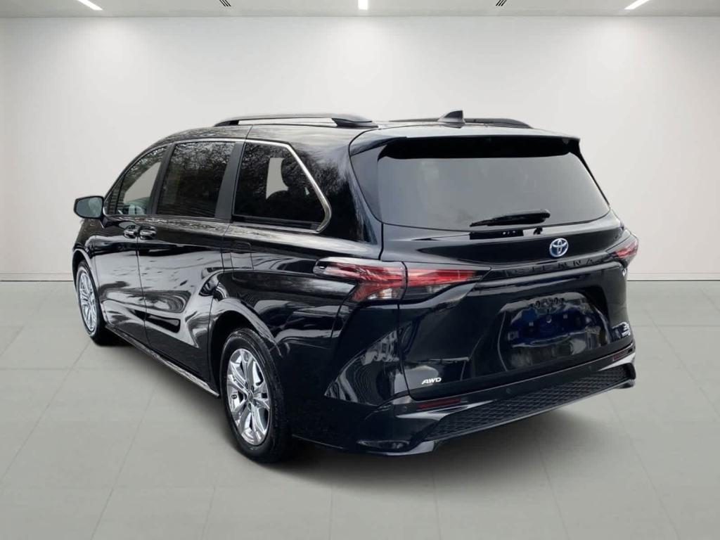 used 2022 Toyota Sienna car, priced at $38,693