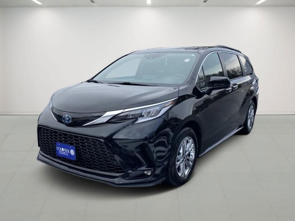 used 2022 Toyota Sienna car, priced at $39,995