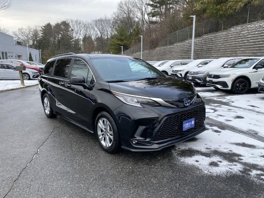 used 2022 Toyota Sienna car, priced at $38,693