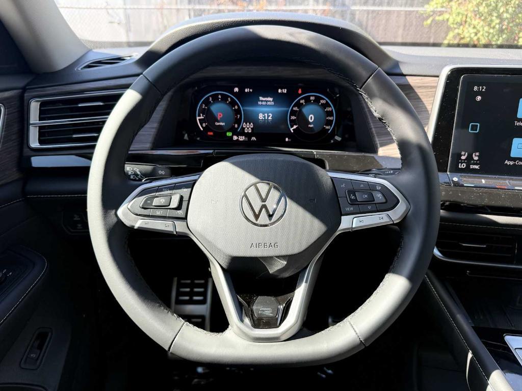 new 2026 Volkswagen Atlas car, priced at $53,972