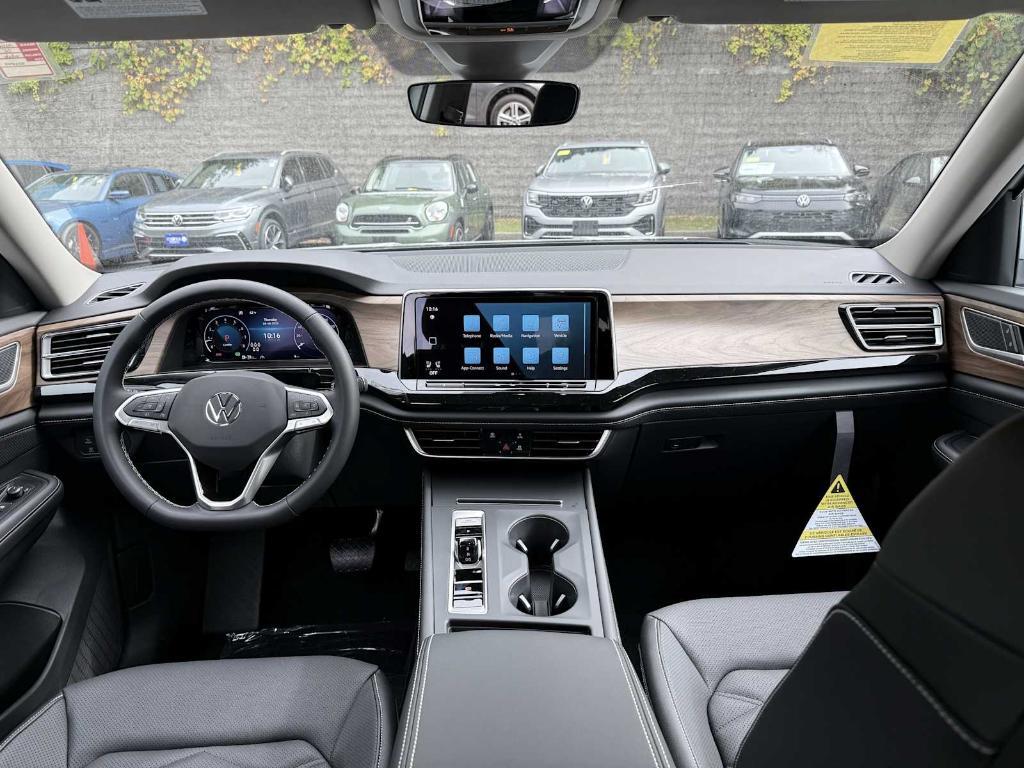 new 2026 Volkswagen Atlas car, priced at $41,716