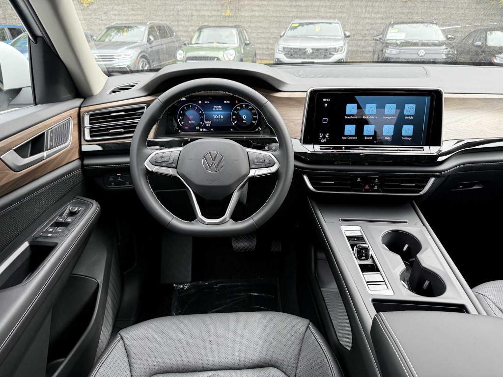 new 2026 Volkswagen Atlas car, priced at $41,716