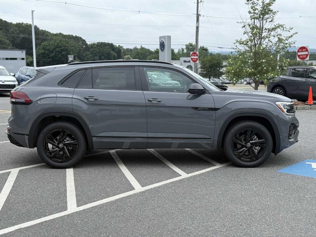new 2025 Volkswagen Atlas Cross Sport car, priced at $47,851