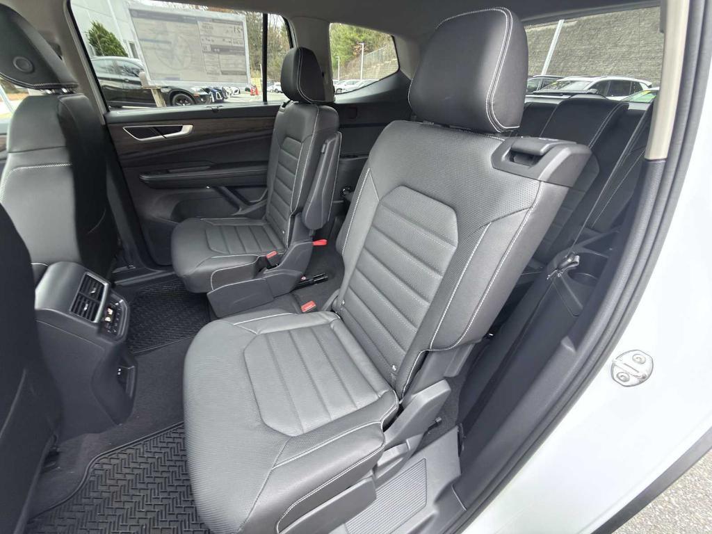 new 2026 Volkswagen Atlas car, priced at $49,662