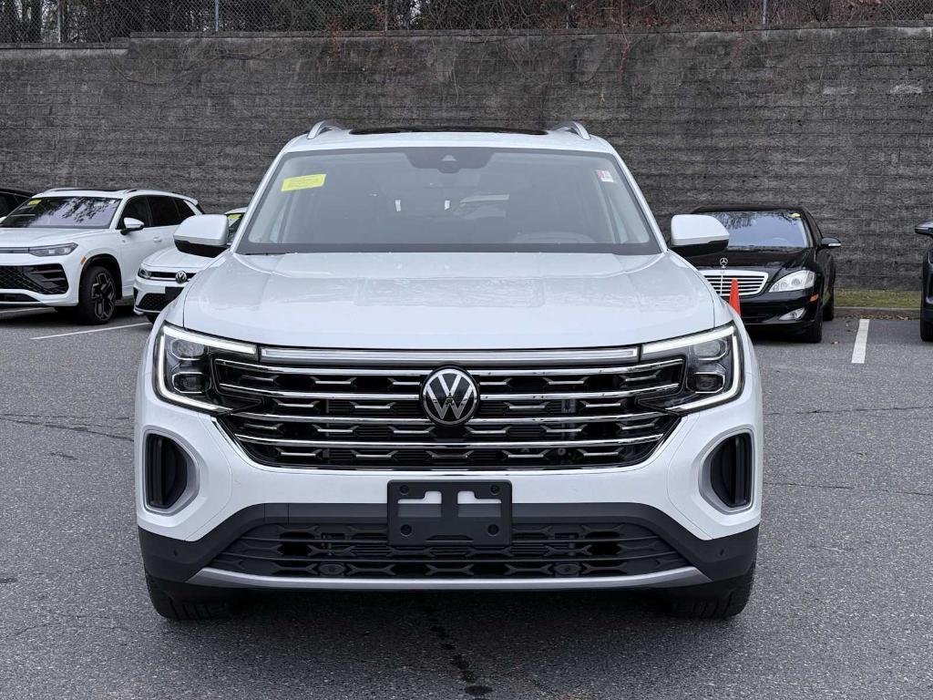 new 2026 Volkswagen Atlas car, priced at $49,662