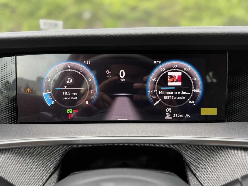 new 2025 Volkswagen Tiguan car, priced at $31,757