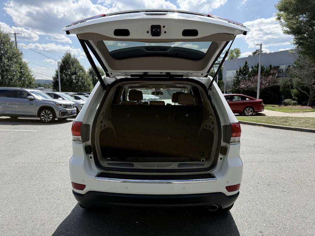 used 2015 Jeep Grand Cherokee car, priced at $13,995