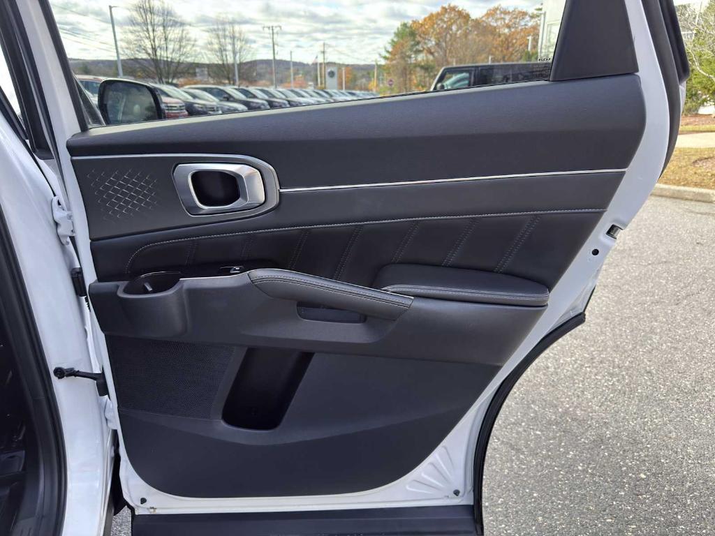used 2022 Kia Sorento car, priced at $28,269