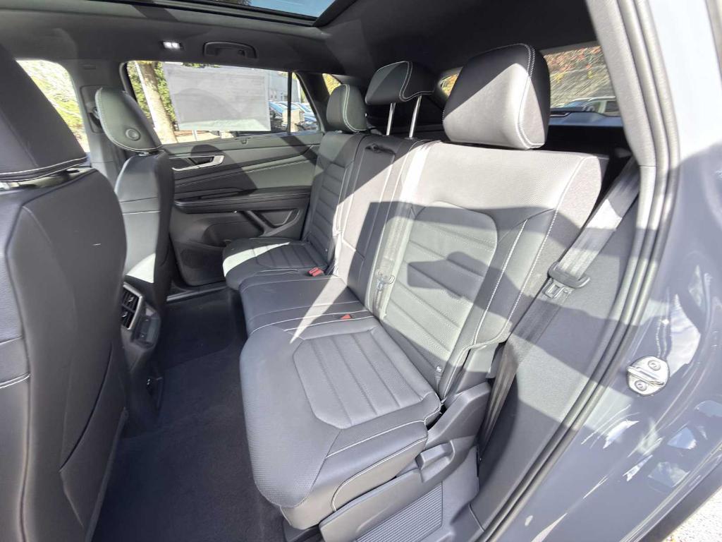 new 2026 Volkswagen Atlas Cross Sport car, priced at $50,972