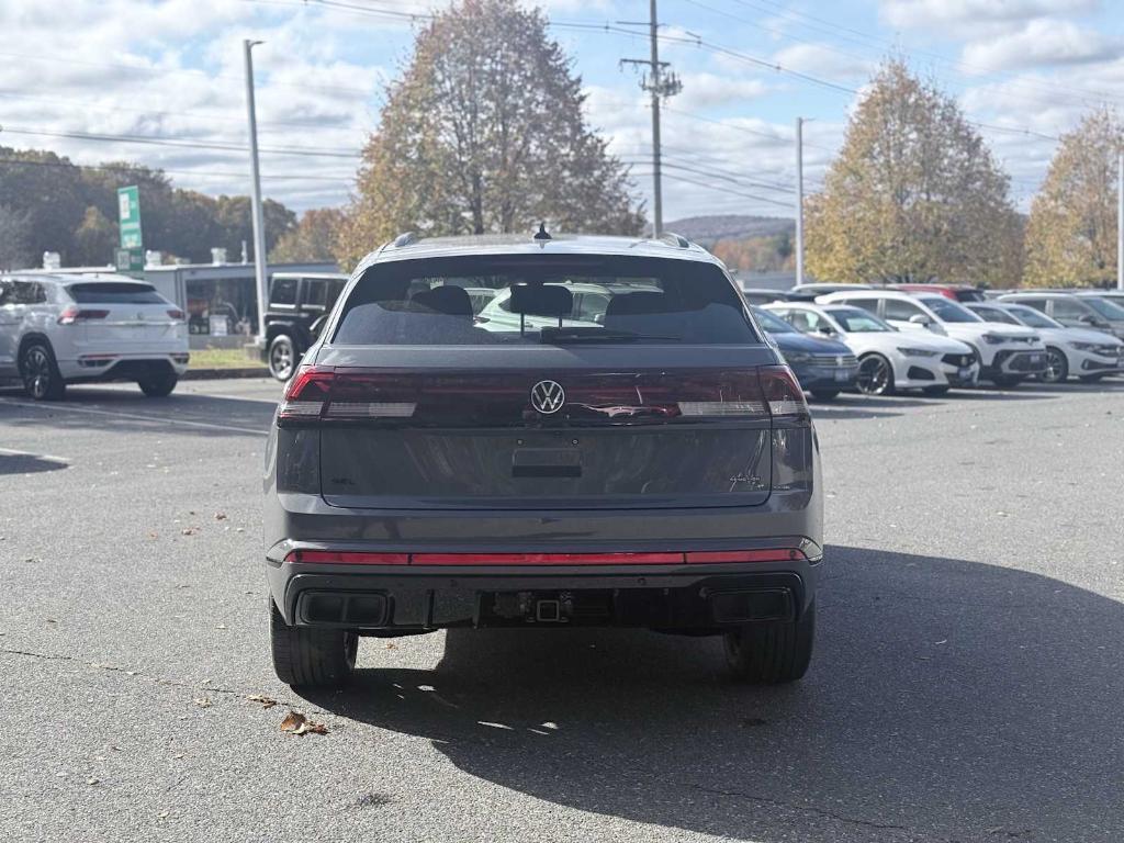 new 2026 Volkswagen Atlas Cross Sport car, priced at $50,972