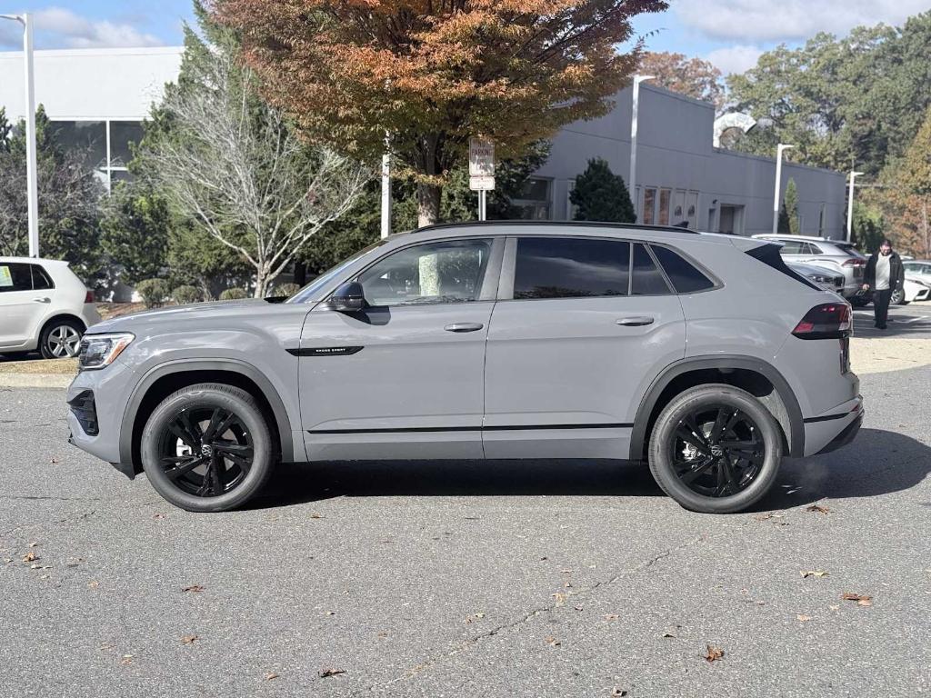 new 2026 Volkswagen Atlas Cross Sport car, priced at $50,972
