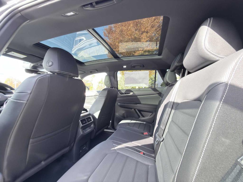 new 2026 Volkswagen Atlas Cross Sport car, priced at $50,972