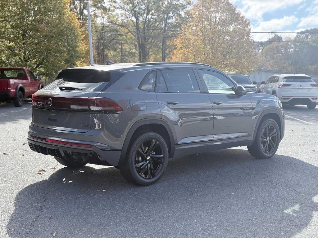 new 2026 Volkswagen Atlas Cross Sport car, priced at $50,972