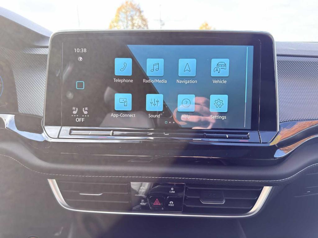 new 2026 Volkswagen Atlas Cross Sport car, priced at $50,972