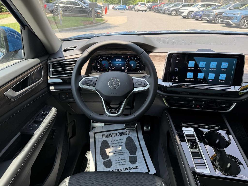 new 2025 Volkswagen Atlas car, priced at $50,770
