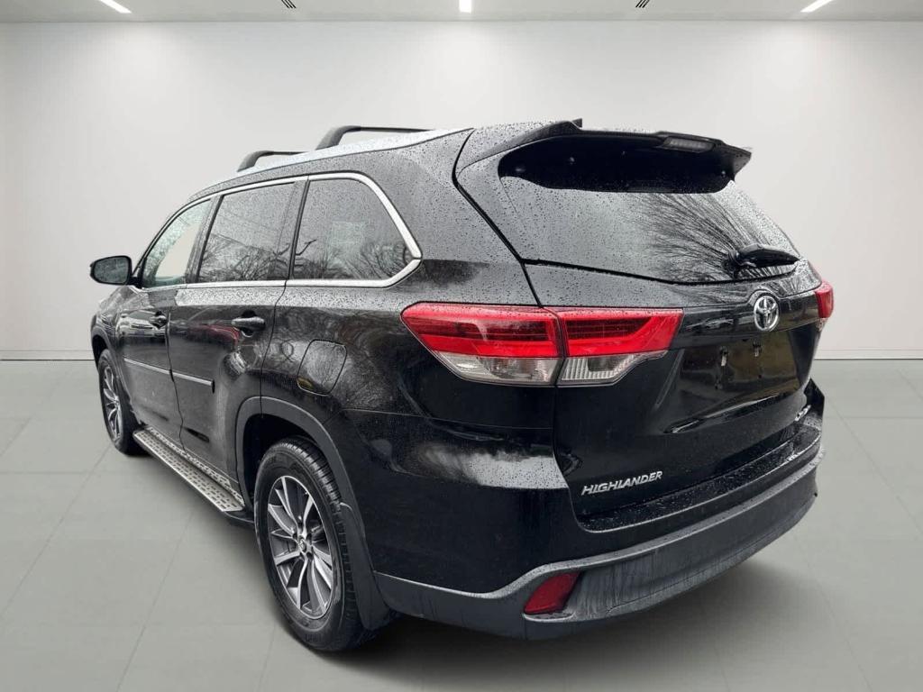 used 2017 Toyota Highlander car, priced at $23,545