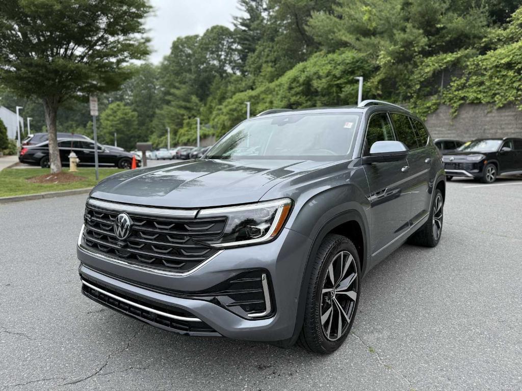 used 2024 Volkswagen Atlas car, priced at $45,877