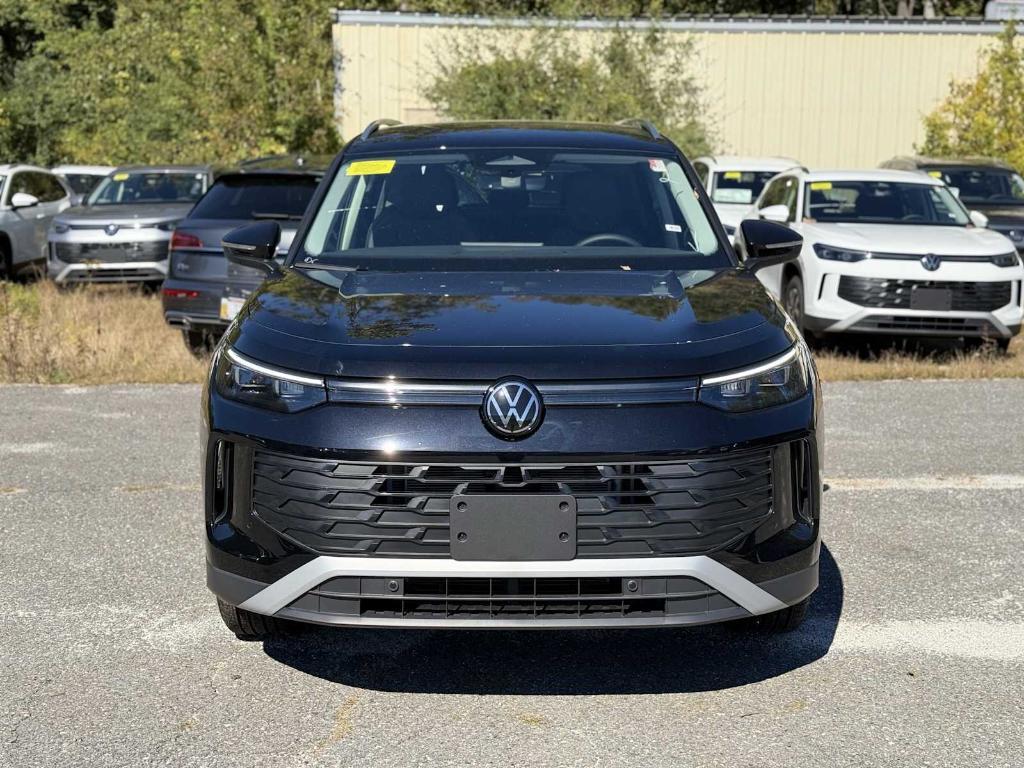 new 2025 Volkswagen Tiguan car, priced at $34,018