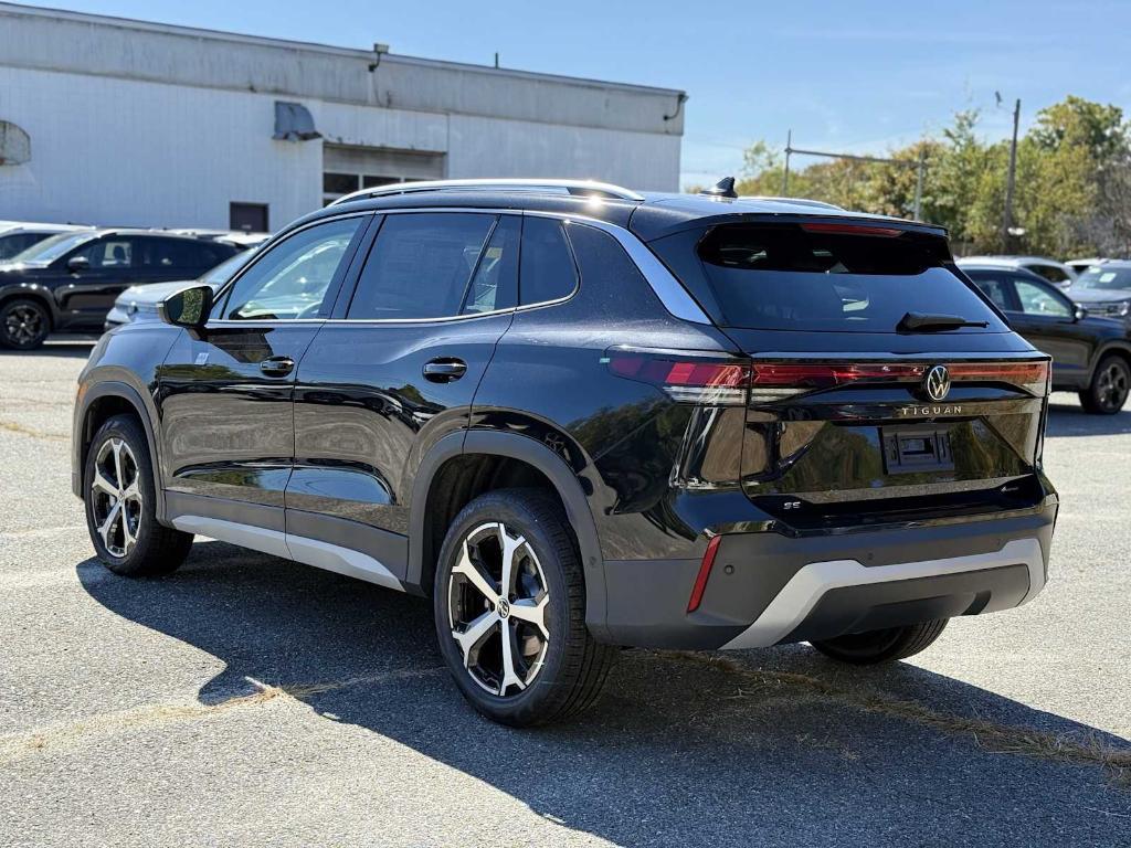 new 2025 Volkswagen Tiguan car, priced at $34,018