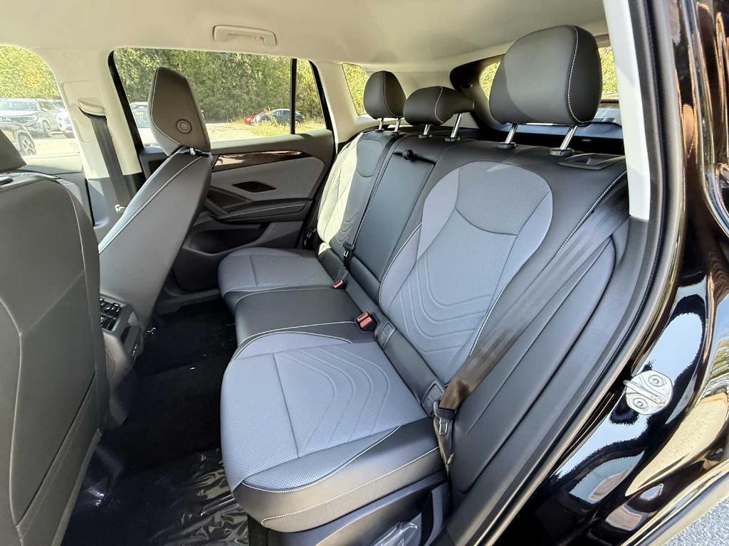 new 2025 Volkswagen Tiguan car, priced at $34,018