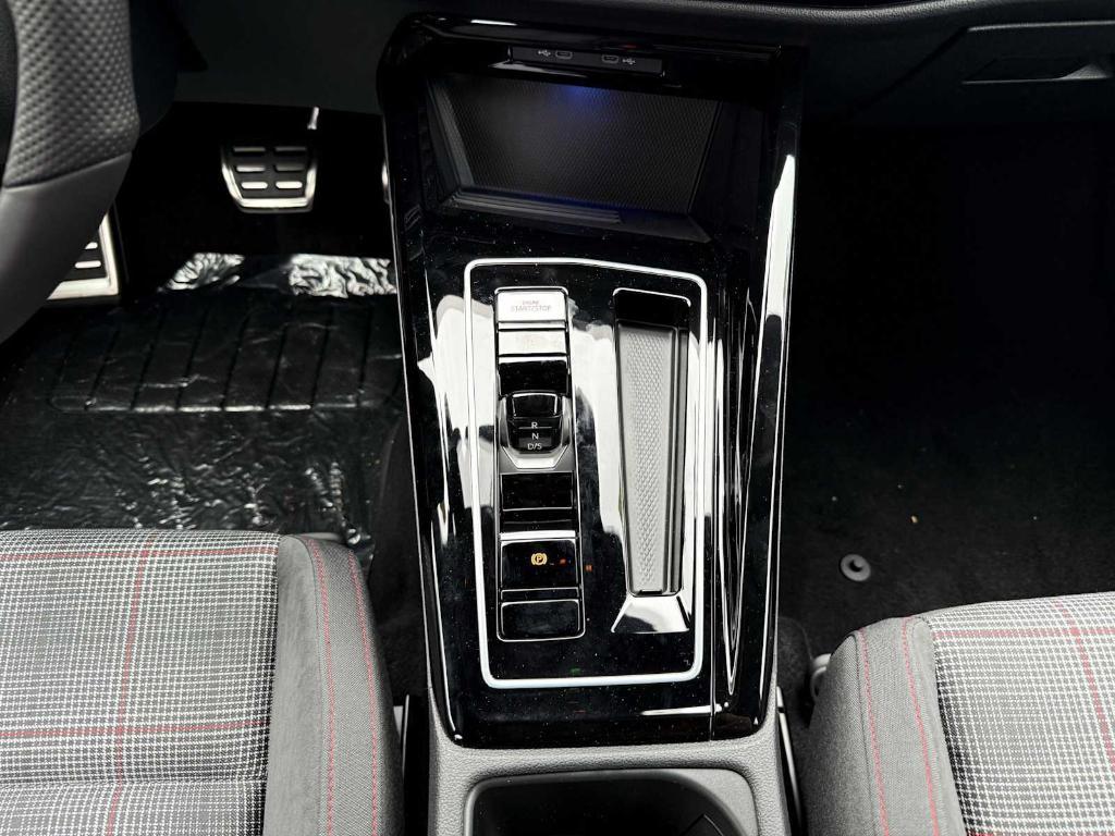 new 2025 Volkswagen Golf GTI car, priced at $33,174