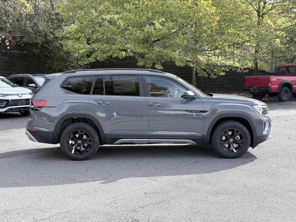 new 2026 Volkswagen Atlas car, priced at $47,364