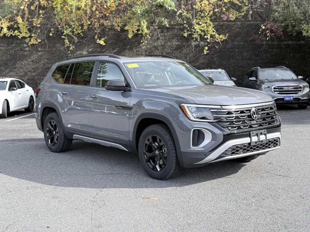 new 2026 Volkswagen Atlas car, priced at $47,364