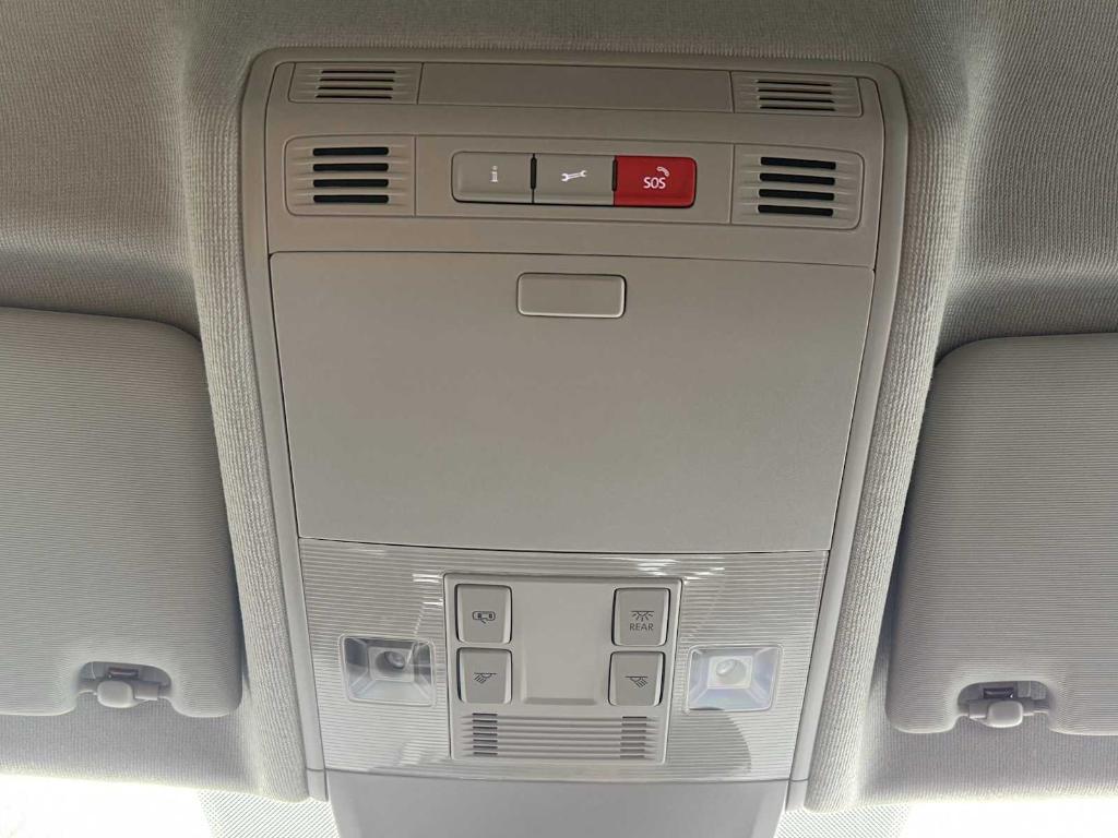 used 2024 Volkswagen Tiguan car, priced at $24,723