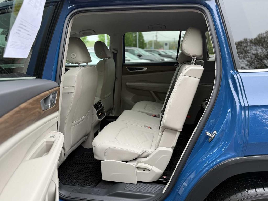 used 2025 Volkswagen Atlas car, priced at $42,549
