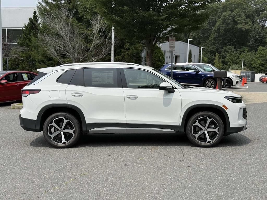 new 2025 Volkswagen Tiguan car, priced at $37,121