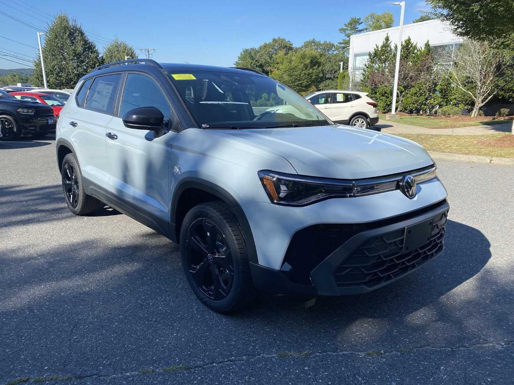 new 2025 Volkswagen Taos car, priced at $33,306